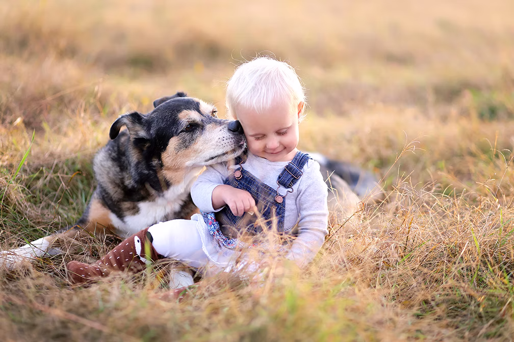 the-bond-between-a-toddler-and-a-puppy